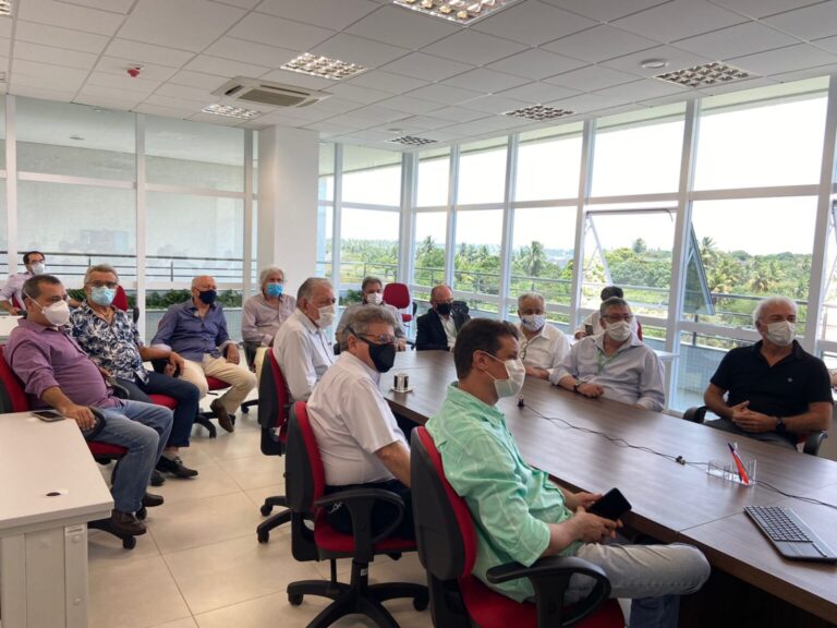 Secretário do Desenvolvimento Econômico e Trabalho visita Fiocruz Ceará
