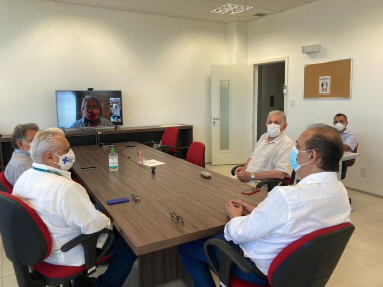 Secretário de Saúde visita Fiocruz Ceará e debate implantação do Distrito de Inovação do Eusébio.