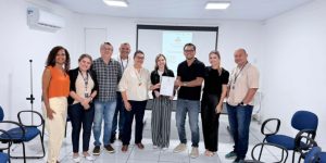 Participantes da apresentação do estudo sobre letramento em saúde digital em Aquiraz.